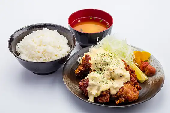 チキン南蛮風鶏唐揚げ定食（4個入り）